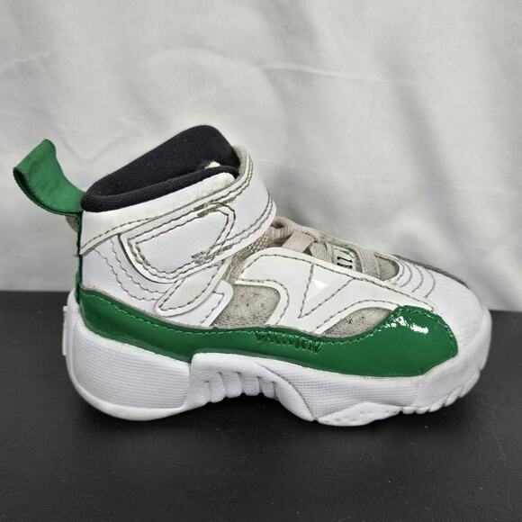 Jordan Jumpman Two Trey Sneakers Infant Toddler 4 Green White Basketball Shoes - Picture 2 of 9
